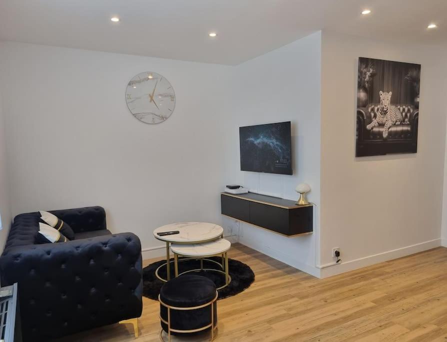 Apparemment Cosy & Chic Apartment Reze Bagian luar foto